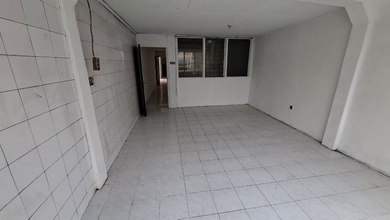 Di Sewa Lokasi Premium! Ruko / Perkantoran Kawasan Kota Tua , Luas 300 M², Area Niaga