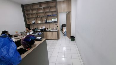 Di Sewa Lokasi Premium! Ruko / Perkantoran Kawasan Kota Tua , Luas ± 160 M², Area Niaga