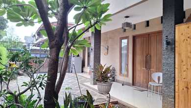 Rumah Mewah di Kawasan Cawang, Jakarta Timur, LB 300m², Harga 5,5 Miliar