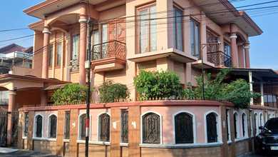 Dijual rumah Premium di Rawamangun, Jakarta Timur - LT 277m²