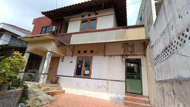 Kesempatan Eksklusif, rumah Prestisius di Pulomas, Jakarta Timur, LB 300m²