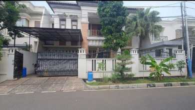 Rumah Mewah di Cempaka Putih, Jakarta Pusat, 7 Kamar Tidur, LT 382m²