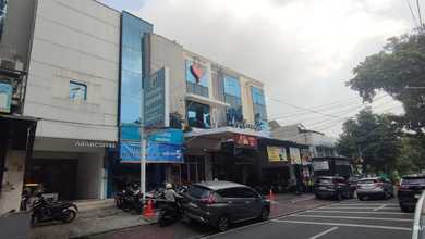 Ruko Strategis di Jakbar 3 Lantai-Dekat RS, Univ, Cocok Usaha