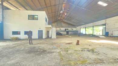 Gudang Zona Abu Bitung - Akses 10 Menit Tol, Muat 40 Feet