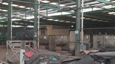 Ex Pabrik Siap Pakai di Raya Pasar Kemis, Tangerang