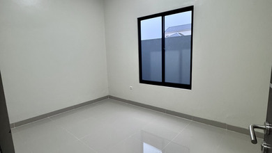 Kesempatan Rumah di Serpong Regency Melati Mas, Tangerang Selatan, LB 160m², Harga 2,2 Miliar