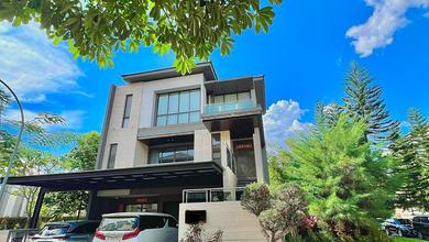Kesempatan Langka, rumah Mewah di BSD, Tangerang Selatan, LB 450m²