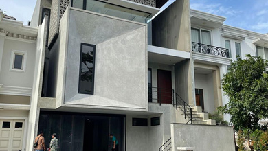 Rumah Elegan di Gading Serpong, Tangerang, 5 Kamar Tidur, LT 250m²