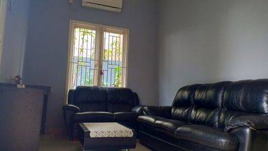 Jual Rumah Bagus Luas 192 m2 di Karawaci, Tangerang