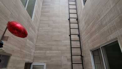 Rumah Mewah di Kawasan Metland Puri, Jakarta Barat, LB 211m², Harga 7,5 Miliar