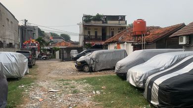 (Turun Harga) Dijual Cepat! 10 Kontrakan + Lahan 800M² Strategis di Kebon Jeruk, Jakarta Barat