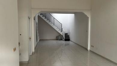 Rumah Sewa Nyaman Lokasi BSD Delatinos, Tangerang, LB 100m²