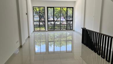 Disewa Ruko 3 Lantai Rapi Ramai di BSD, Tangerang Selatan