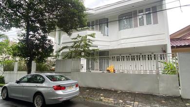 Rumah Mewah di Bintaro, Jakarta Selatan, 4 KT, LT 336m²