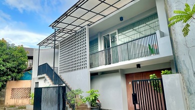 Dijual rumah Premium di Taman Meruya, Jakarta Barat - LT 141m²