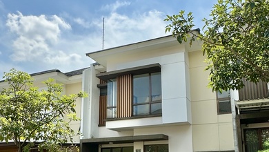 Kesempatan Rumah di Sentul, Bogor, LB 118m², Harga 2,2 Miliar