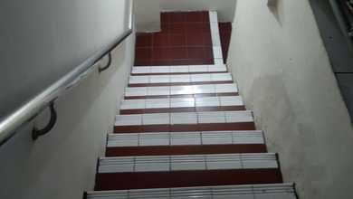 Ruko Pinggir Jalan 3 Lt. Ruang Usaha