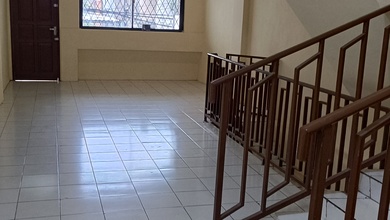 Ruko Ruang Usaha. Pinggir Jalan. 