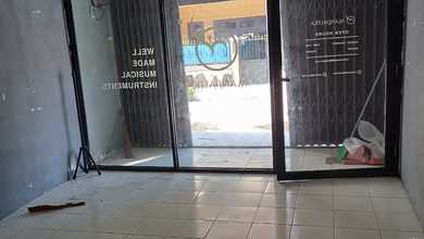 Ruko,Ruang Usaha Pinggir Jalan. Kawasan Padat