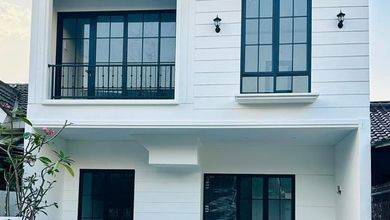 Jual Rumah Mewah Luas 98 m2 Area BSD, Tangerang