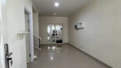 Promo Rumah di Suvarna Sutera, Tangerang, LB 98m², Harga 950 Juta