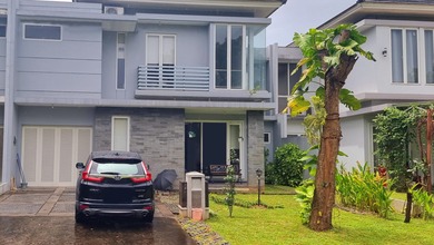 Rumah Elegan di Suvarna Sutera, Tangerang, 4 Kamar Tidur, LT 300m²