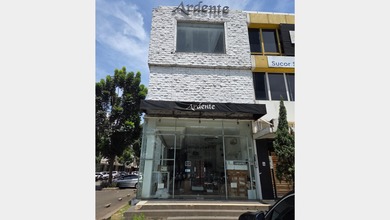 Ruko 3 Lantai Tepi Jalan Raya Ramai di Alam Sutera