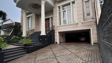 Hunian Mewah di Puri Indah, Jakarta Barat, 6 KT, LT 540m²