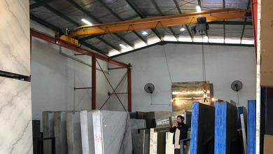 Gudang Ex. Marmer Dekat Bandara di Kota Tangerang, Strategis