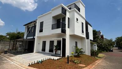 Dijual Rumah Strategis di BSD Nusaloka, Tangerang - LT 88m²