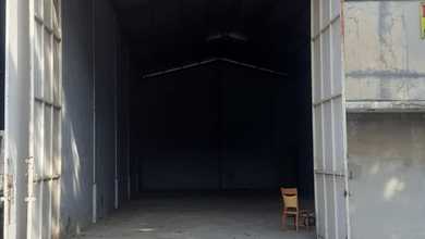 Disewakan Gudang Minimalist Dipergudangan Kamal Bisnis Center