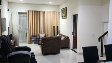 Penawaran Eksklusif, rumah Prestisius di Green Lake City, Jakarta Barat, LB 250m²