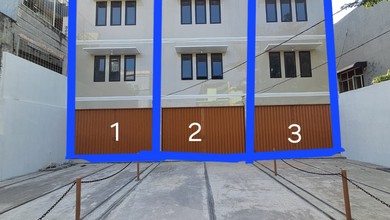 Ruko Bagus 3 Lantai Siap Huni Lokasi Strategis Dekat Halte Busway di Mampang Prapatan - Jakarta Selatan