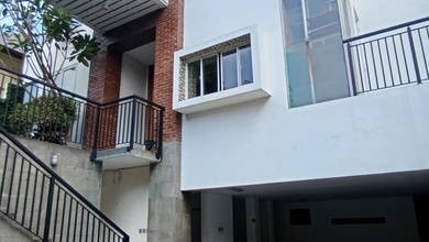 Hunian Sewaan Area Pondok Indah, Jakarta Selatan, LB 860m², 4 KT