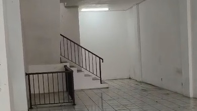 DISEWAKAN RUKO GANDENG 3 LANTAI DI FATMAWATI RAYA