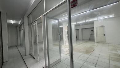 Disewakan Ruko Gandeng di Jalan Raya Tanjung Barat