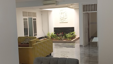 Rumah Sewa Nyaman Lokasi Pondok Indah, Jakarta Selatan, LB 300m²