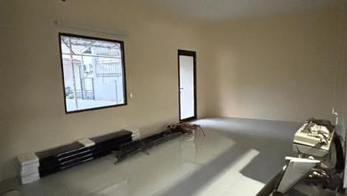 Hunian Elite di Kawasan Bintaro, Tangerang Selatan, LB 250m², Harga 4,85 Miliar