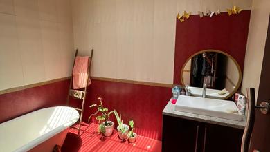 Hunian Mewah di Cipayung, Jakarta Timur, 5 KT, LT 650m²