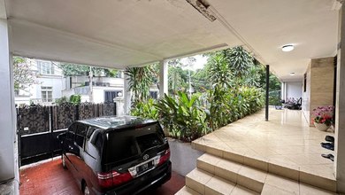 Hunian Elegan di Menteng, Jakarta Pusat, 4 KT, LT 924m²