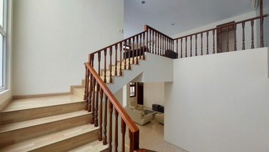 Disewakan Rumah Murah di Pondok Indah, Jakarta Selatan, LT 450m²