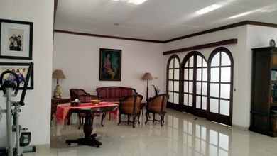 Hunian Elegan di Radio Dalam, Jakarta Selatan, 4 KT, LT 915m²