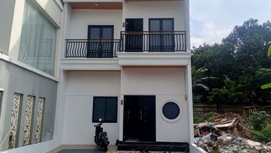 Promo Rumah di Cibubur, Jakarta Timur, LB 110m², Harga 1,4 Miliar