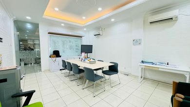 Dijual Rumah Kantor 4,5 Lantai Di Tebet 