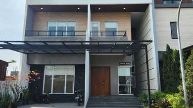 Rumah Mewah di Kawasan Sutera Onix Alam Sutera, Tangerang, LB 450m², Harga 7,9 Miliar