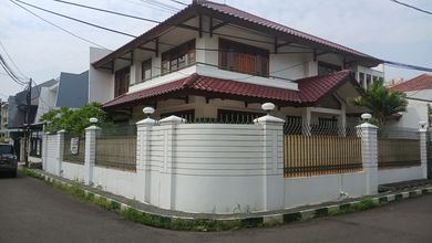 Jual Cepat Rumah Mewah di Kedoya Baru, Jakarta Barat, Luas 327 m2