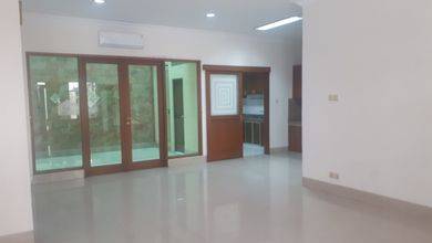 Rumah Semi Furnished Daerah Strategis di Sunter