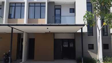 Rumah Mewah di Pantai Indah Kapuk 2, Jakarta Utara, 4 KT, LT 120m²