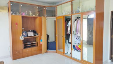 Rumah Mewah di Pluit, Jakarta Utara, 6 KT, LT 140m²