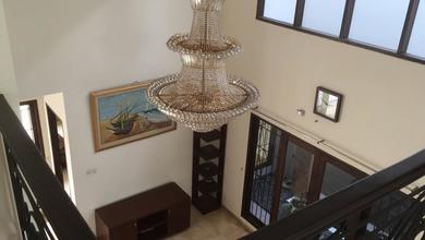 Penawaran Langka, rumah Mewah di Cimanggis, Depok, LB 328m²